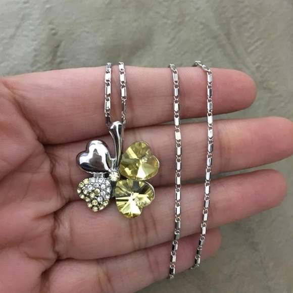 Jewelry - WGP Yellow Swarovski Elements flower necklace